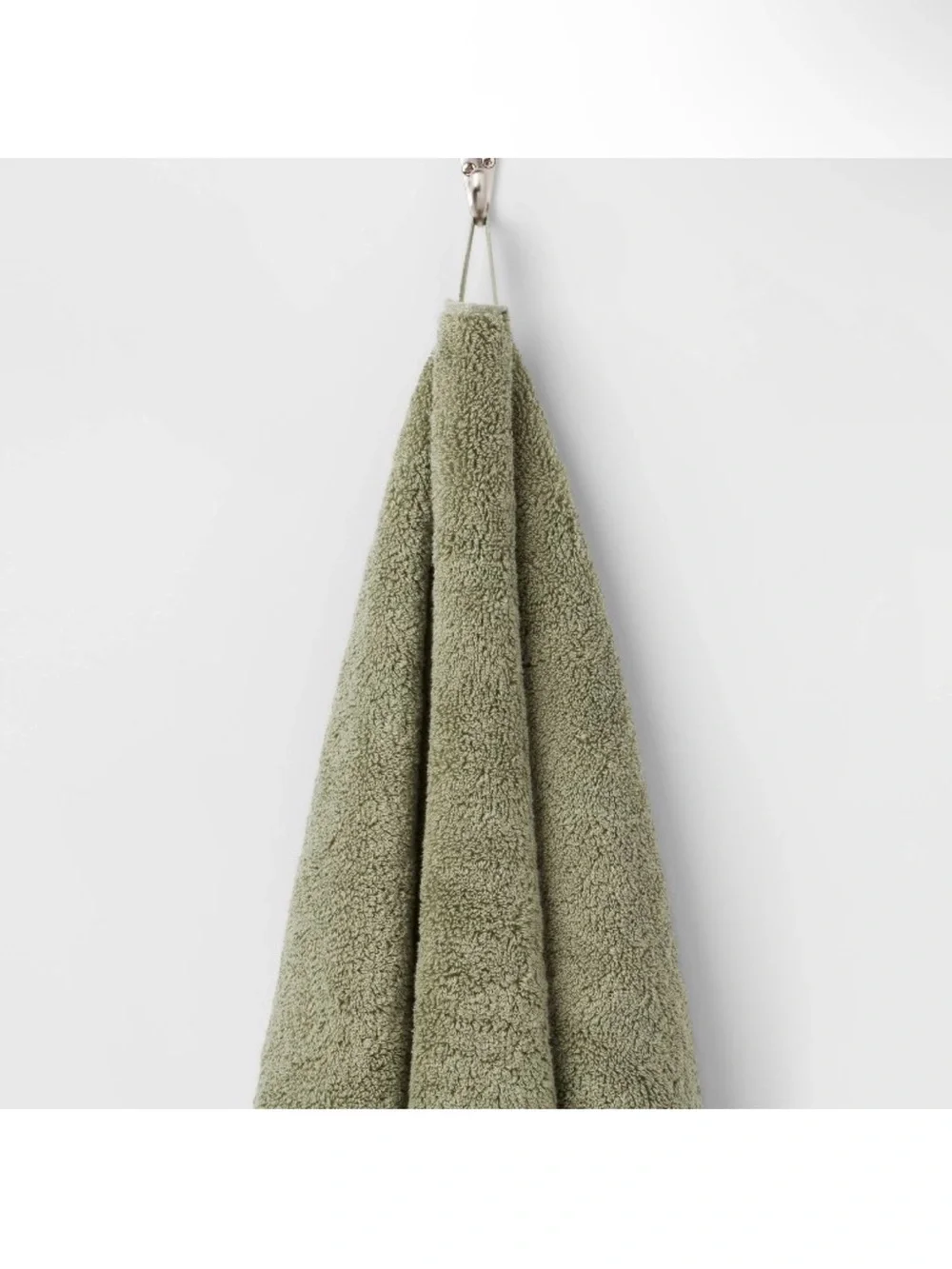 Threshold Performance Plus Oversized Bath Towel Light Green •Set of 3•